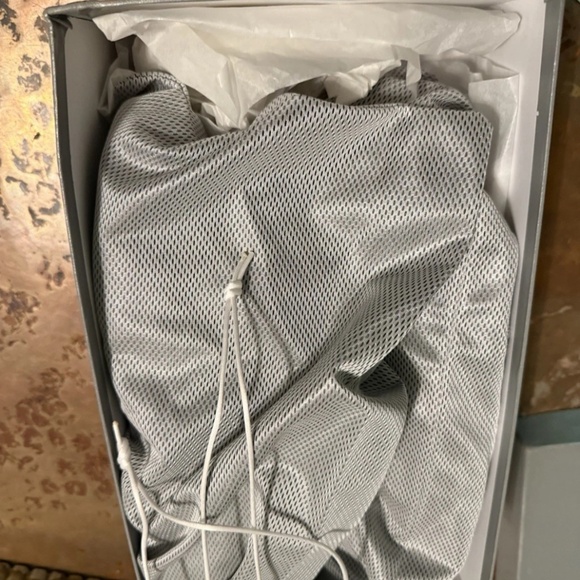 Brand New Chanel sneakers size 39.5 - Picture 6 of 7